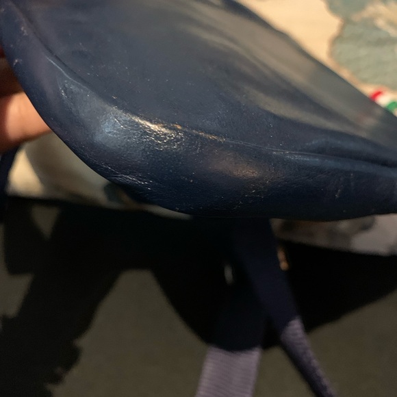 Vera Pelle Italian Leather Crossbody - Picture 7 of 11